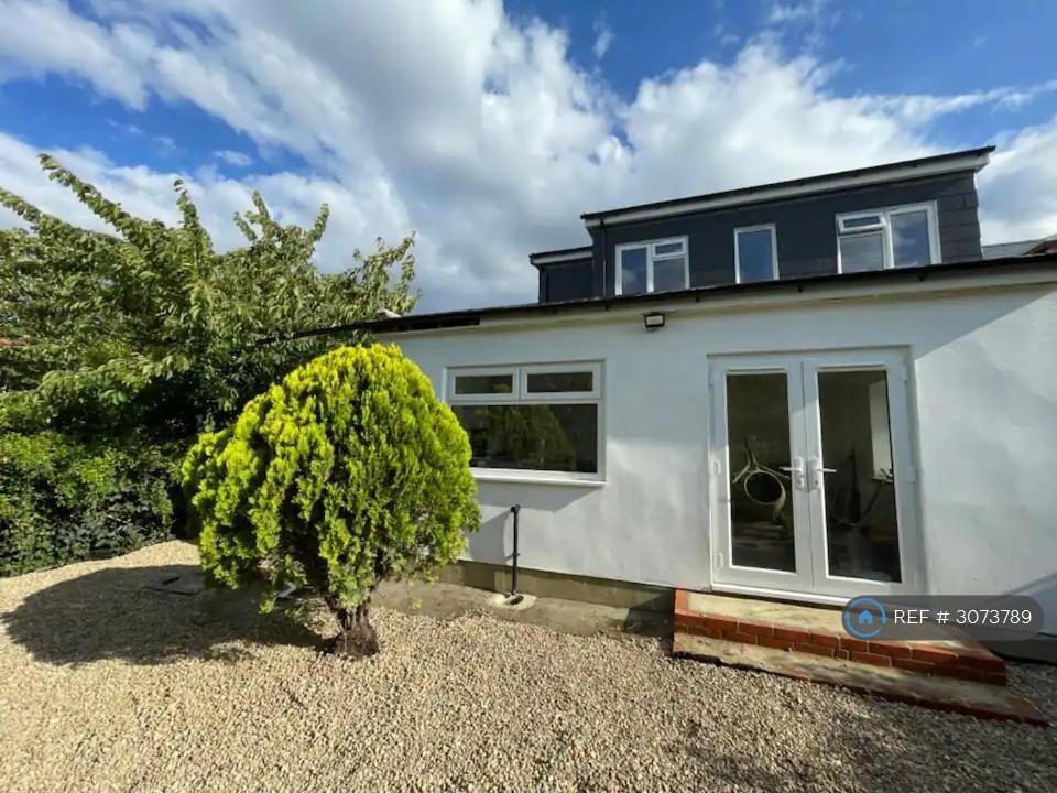 Main image of property: Fremantle Road, Belvedere, DA17