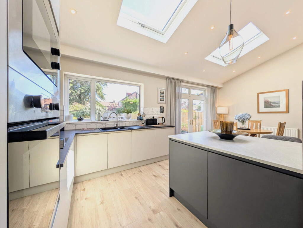 House in Preston - View 2