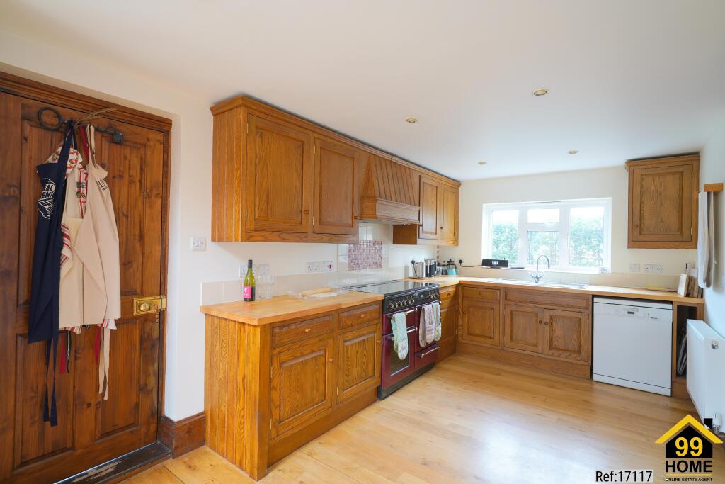 House in Knebworth - View 5