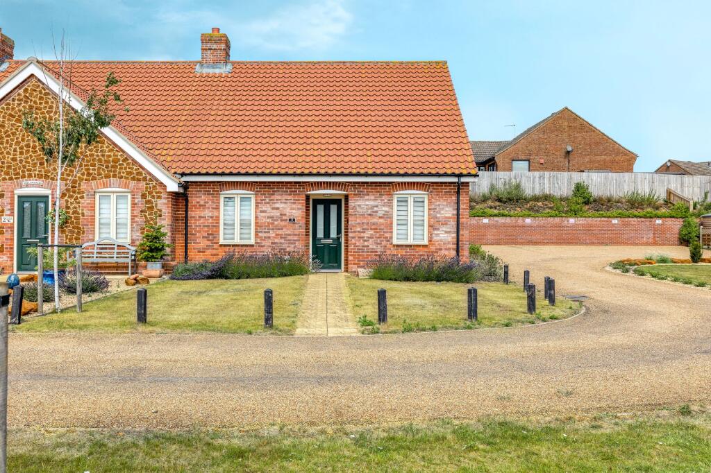 2-bed bungalow on Stylish Bungalow Near the Coast in Hunstanton, £265,000