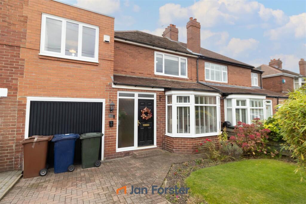 3-bed semi-detached on Corchester Walk, Newcastle Upon Tyne, £330,000