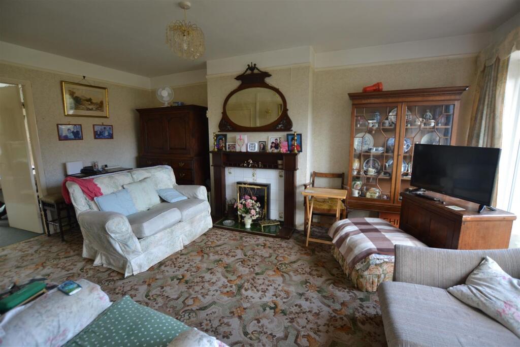House in Leominster, Herefordshire - View 4