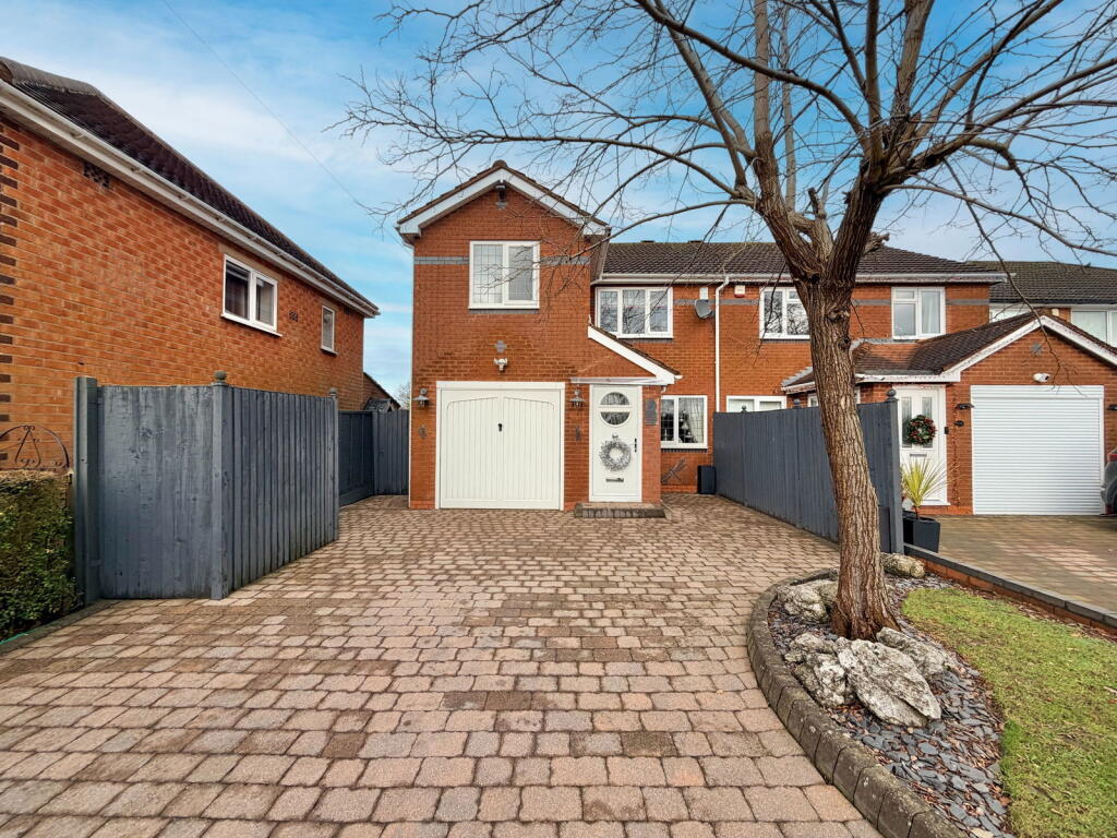 Main image of property: Haslucks Green Road, Shirley, B90 1DX
