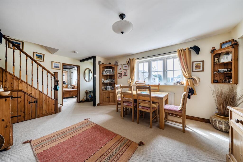 House in Symondsbury, Dorset - View 4