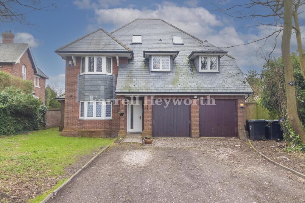9-bed detached on Park Lane, Preesall, Poulton Le Fylde, £485,000