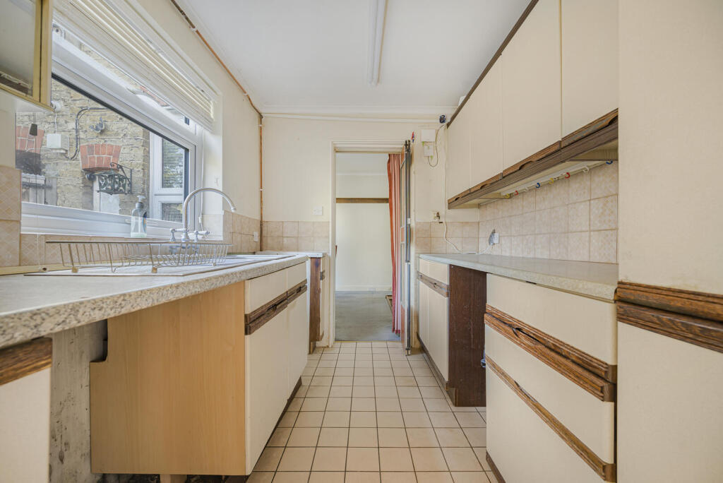Balfour Road, Bromley photo 4