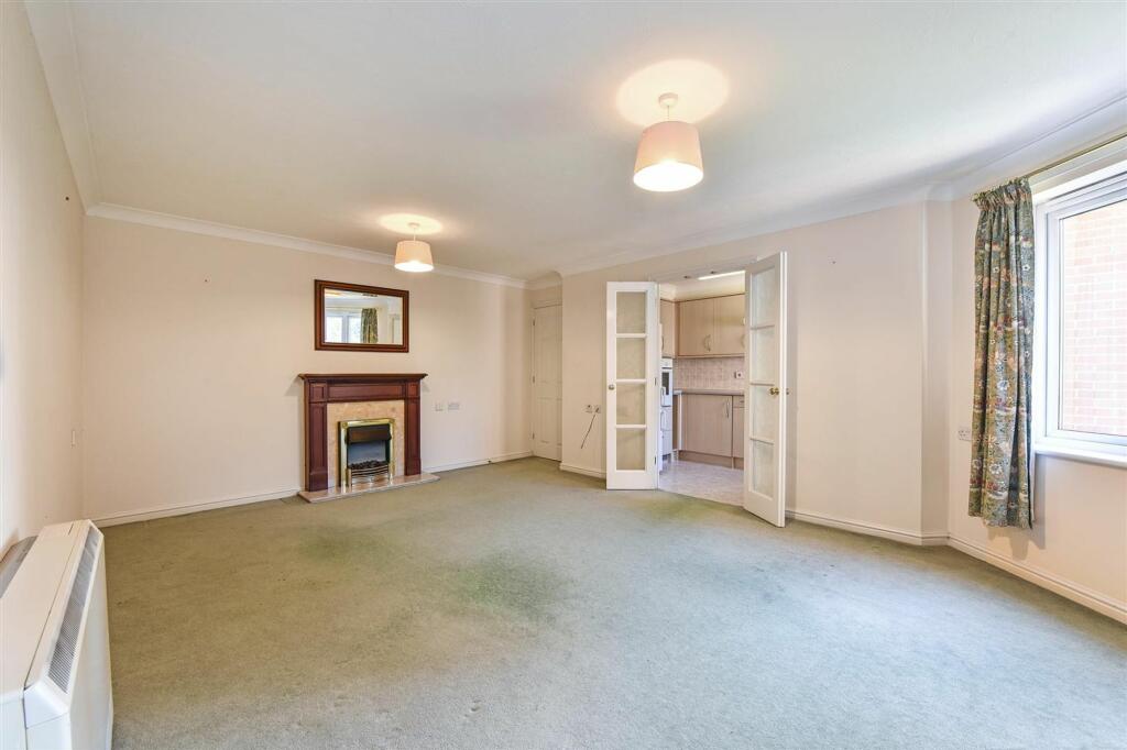 Stockbridge Road, Chichester, PO19 - View 4