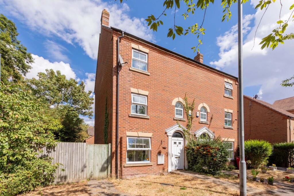 Main image of property: Parsons Road, Langley , SL3