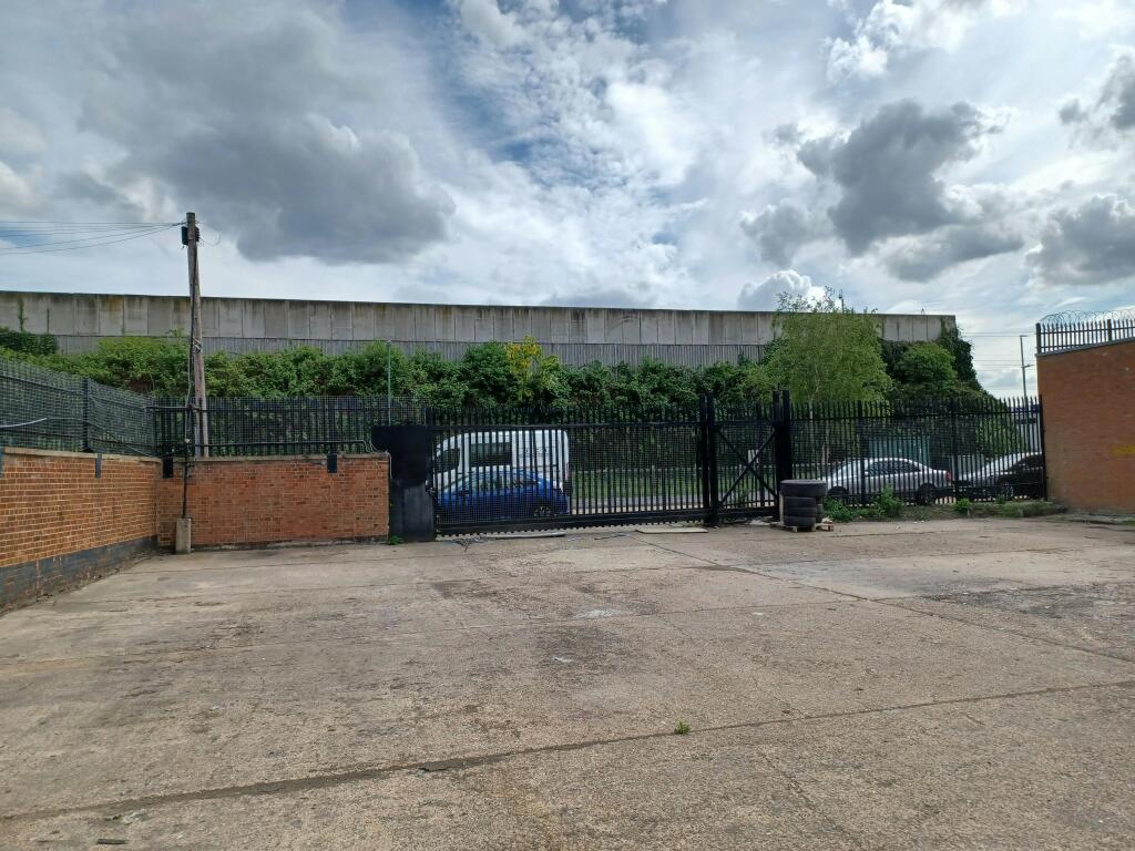Rear Courtyard 3.jpg