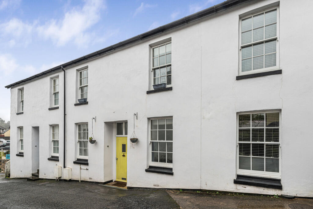 Main image of property: Fore Street, Chudleigh, TQ13
