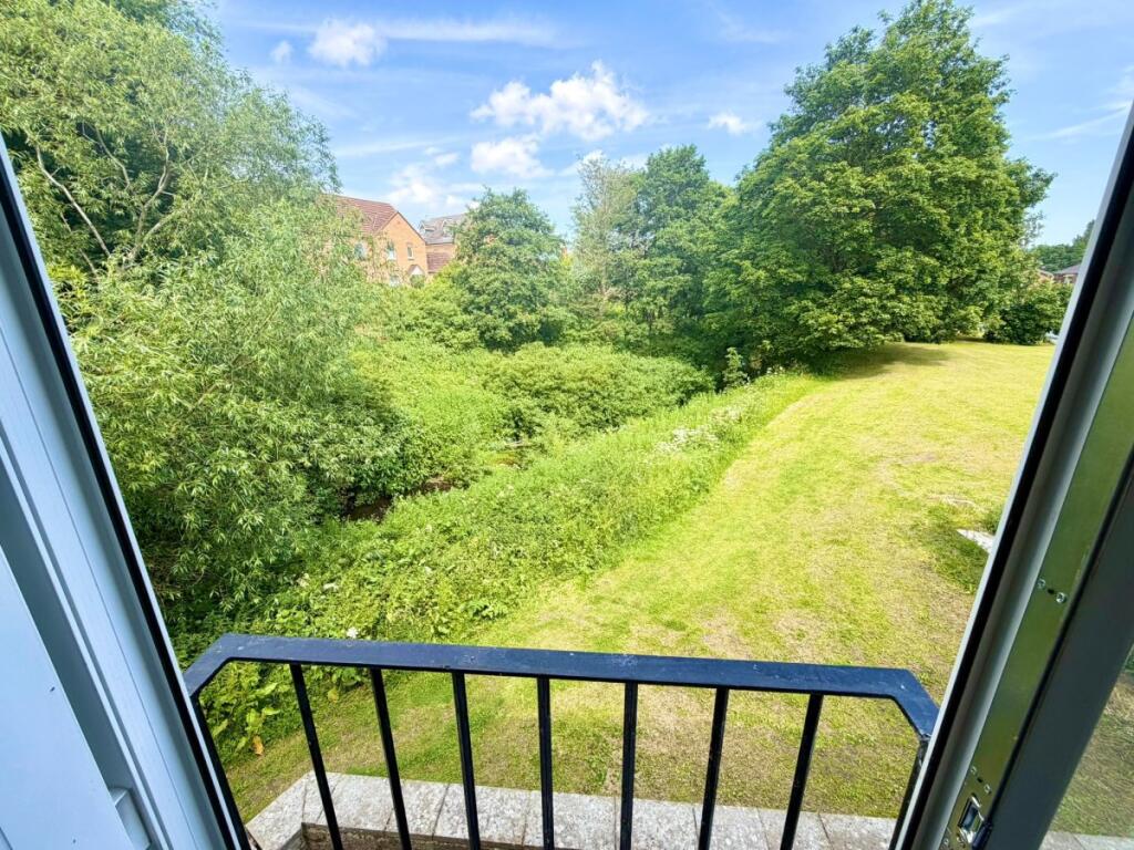 Apartment in Darlington - View 5