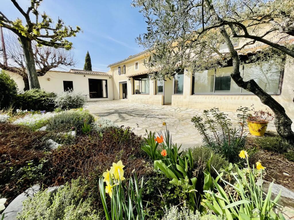 Main image of property: Provence-Alps-Cote d`Azur, Vaucluse, Roaix
