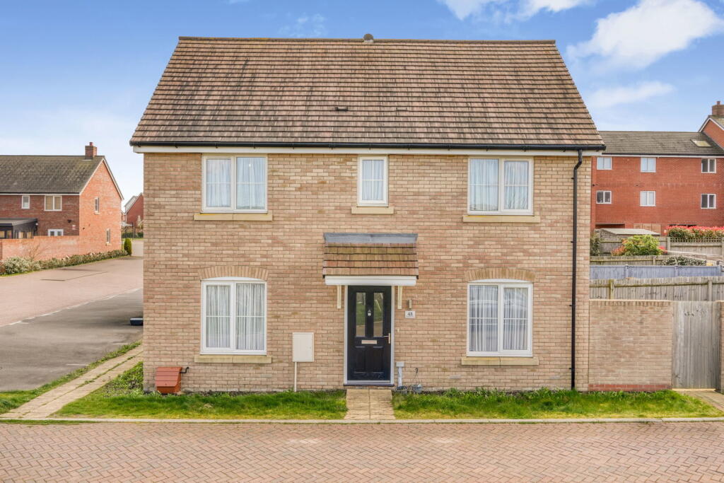 Main image of property: Longships Drive, Newton Leys, Milton Keynes, MK3 5RT