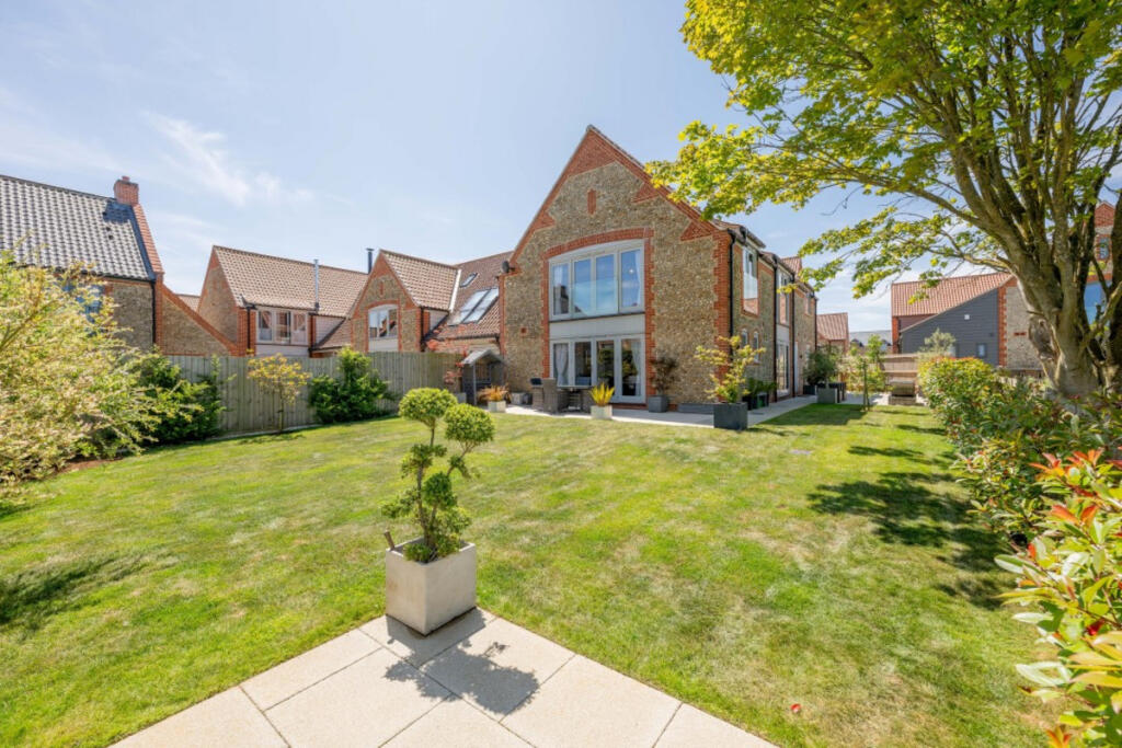 House in Peterborough - View 5