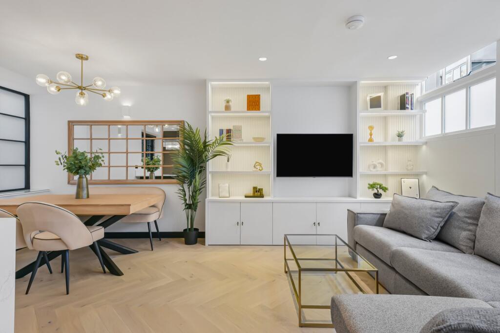 Main image of property: Collins Yard,
Islington, N1