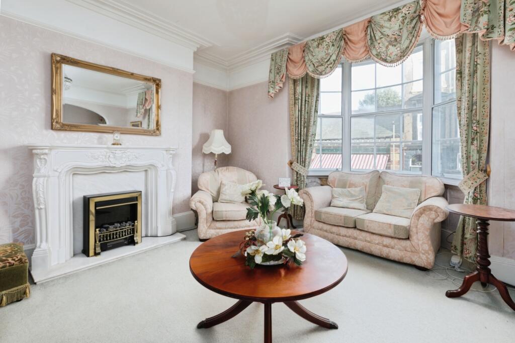 House in York - View 3