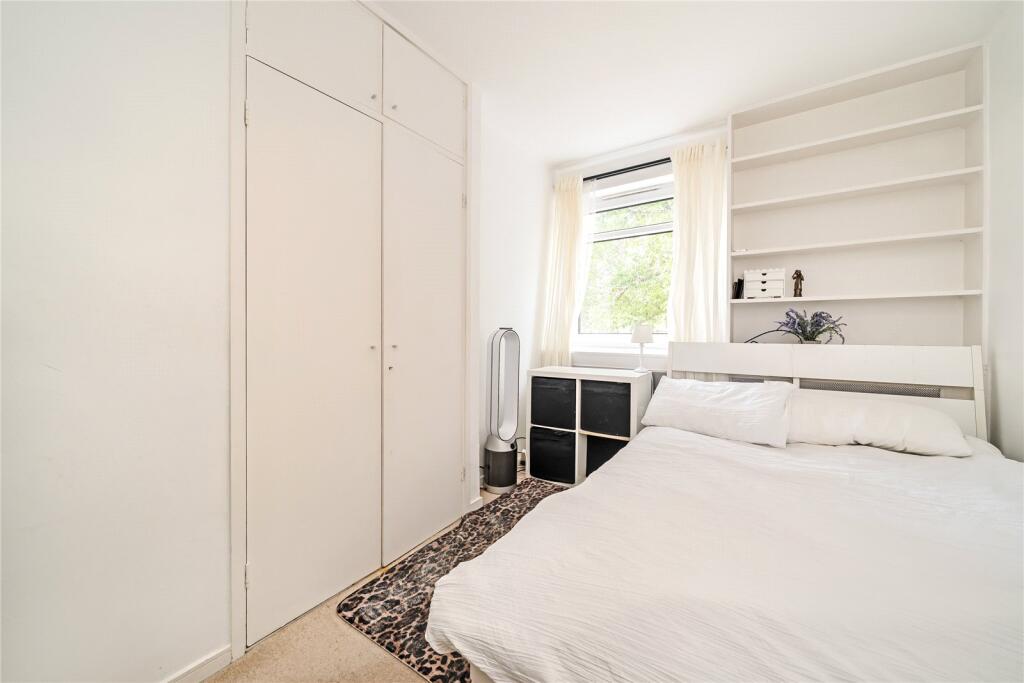 Apartment in London - View 4