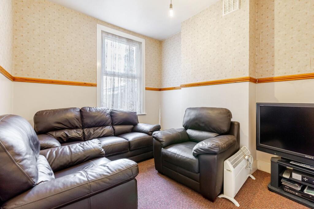 House in London - View 4