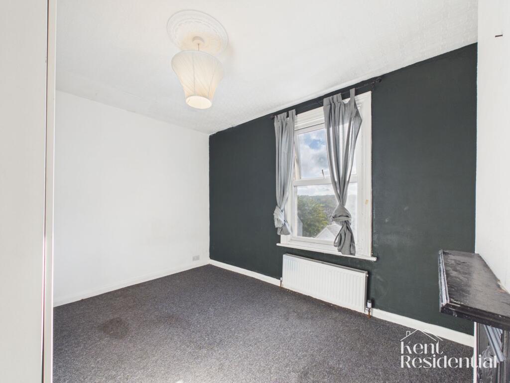 House in Rochester - View 4
