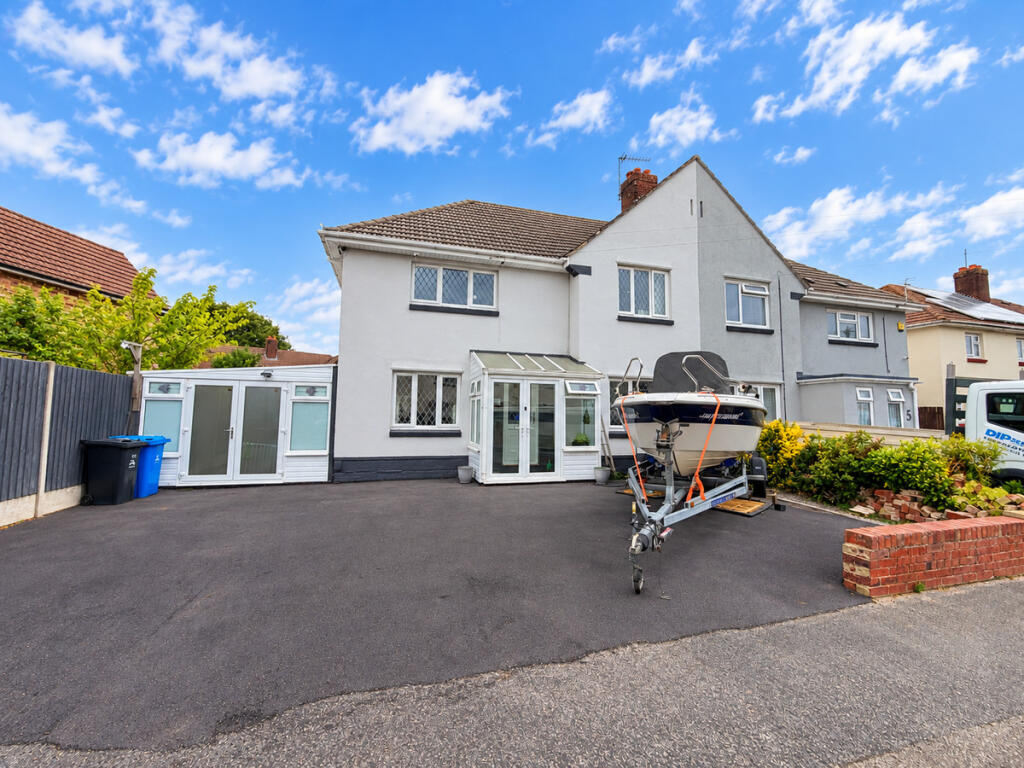 Solly Close, Bourne Valley, Poole, BH12