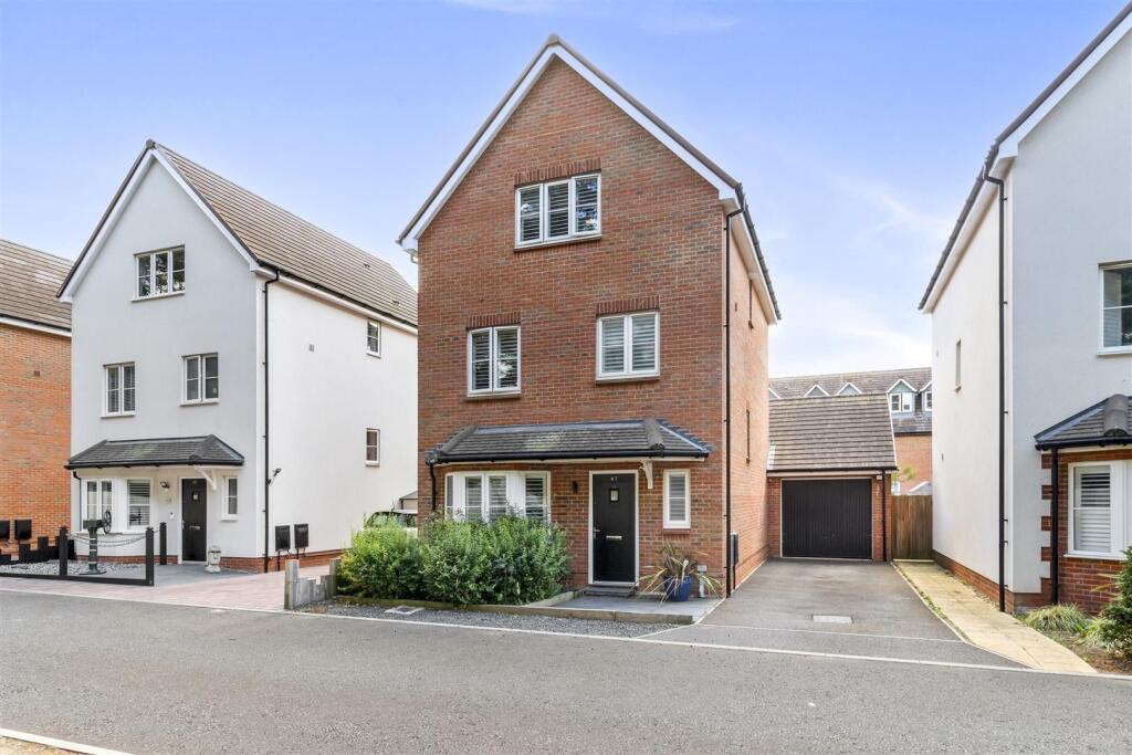Main image of property: Acacia Crescent, Angmering, Littlehampton