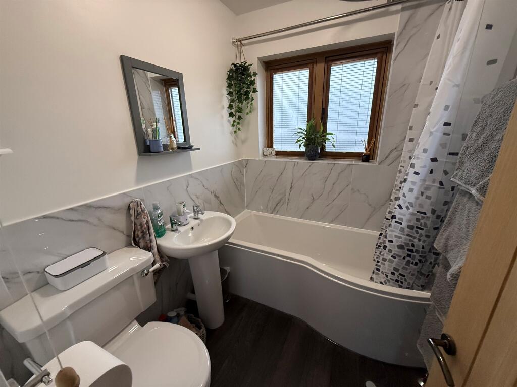 Additional image 17 of Alastair Drive, Yeovil