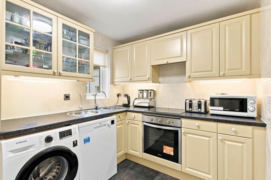 Apartment in Kilmarnock, North Ayrshire - View 4