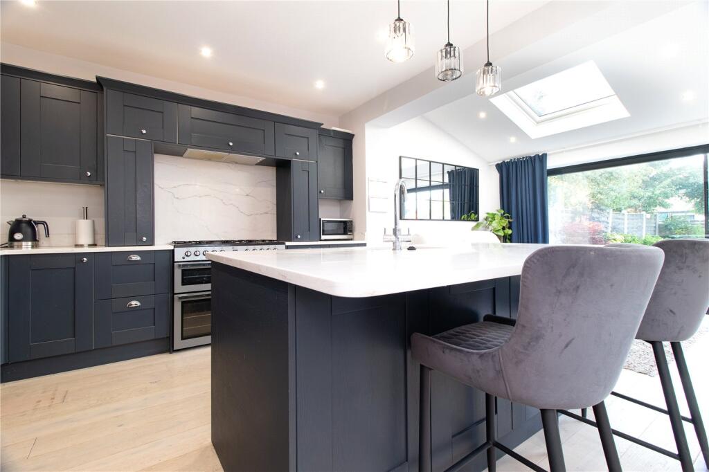House in Wakefield, Lupset - View 4