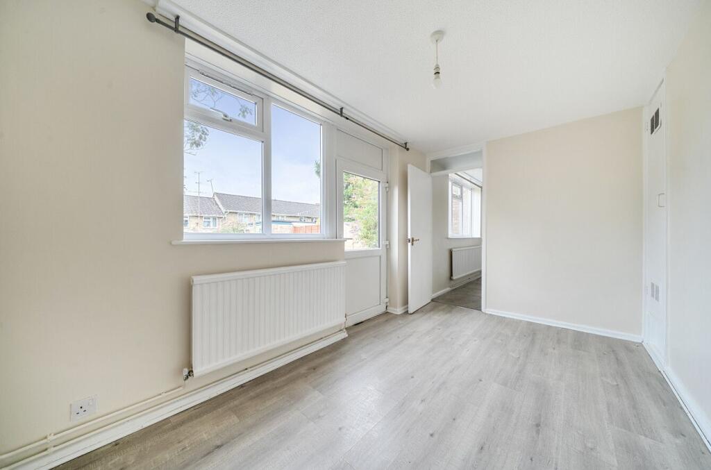 House in Salisbury - View 5