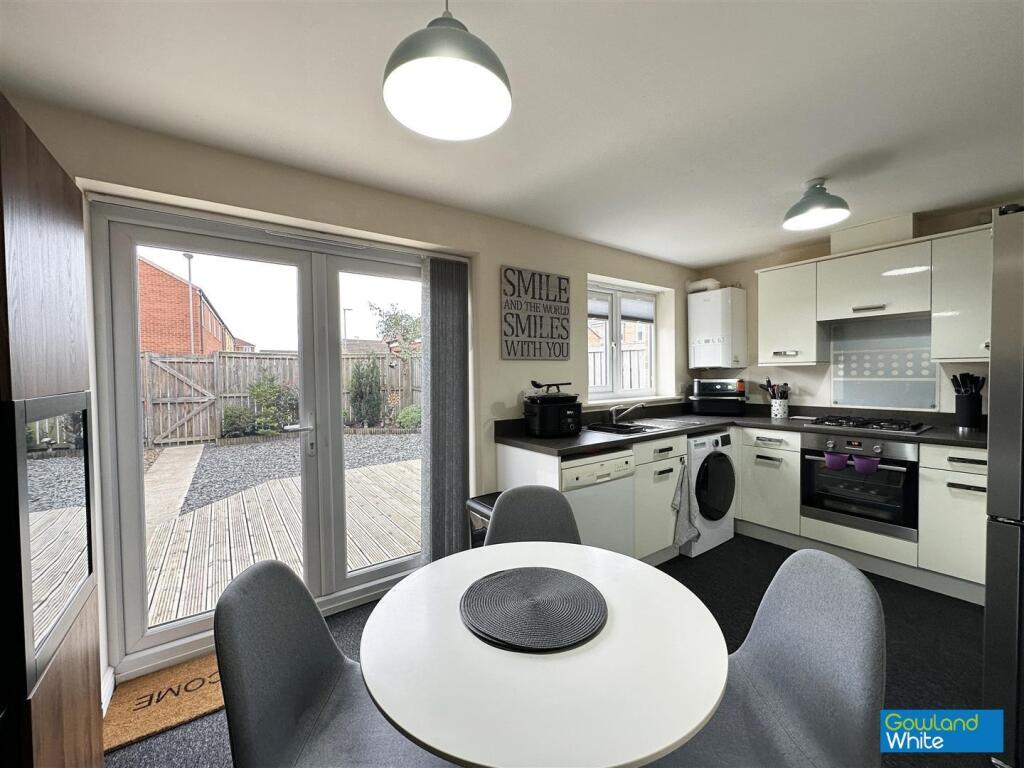 House in Stockton-on-Tees - More