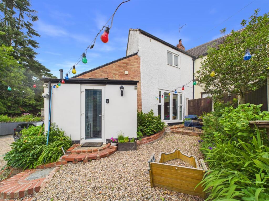 Main image of property: Skinners Lane, Whitwick, Coalville, LE67 5HF