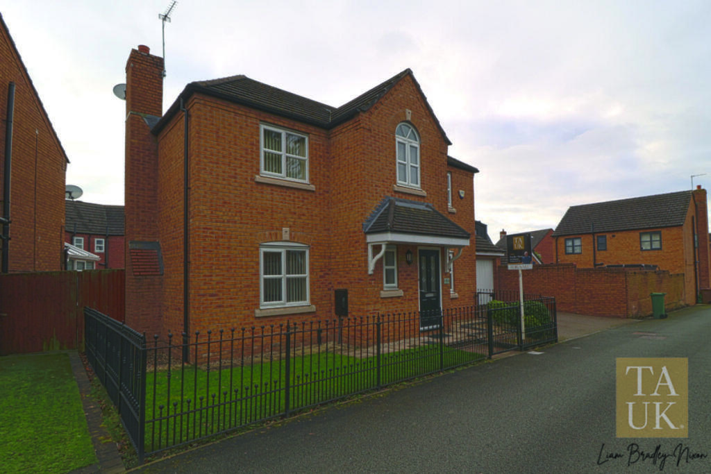 Duchess Drive, Manchester, M34 photo 2