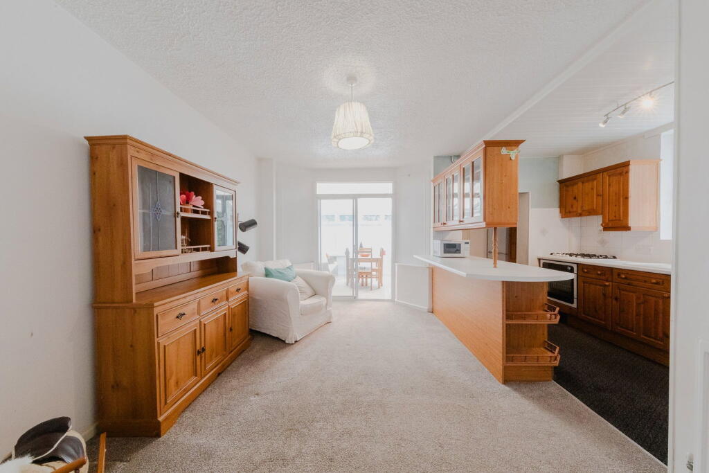 House in Milton Keynes - View 4