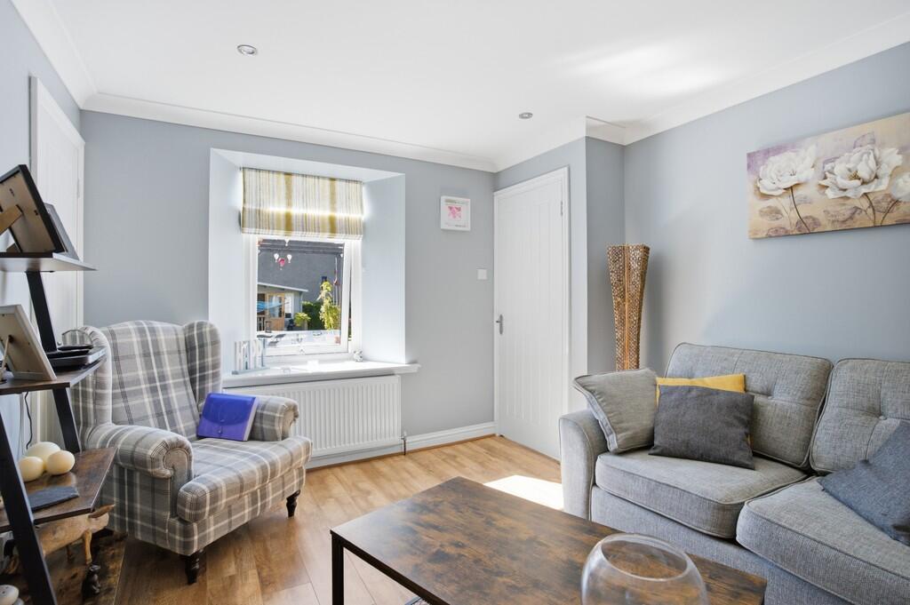 House in Falkirk, Clackmannanshire - More