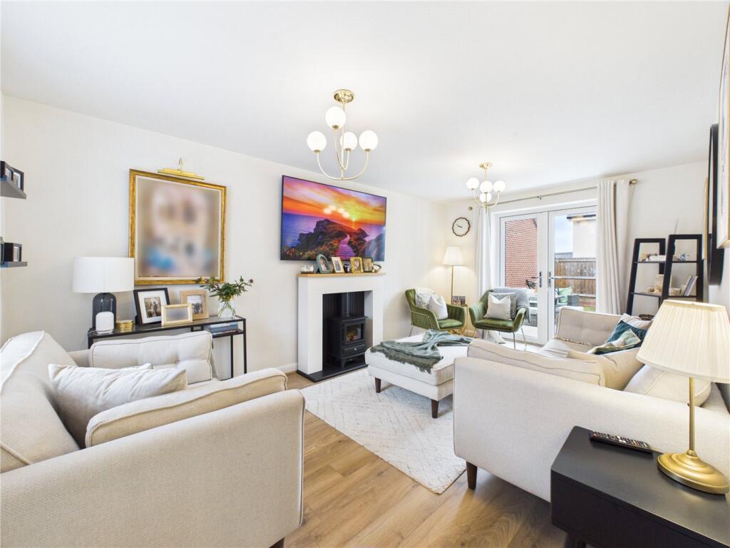 Canberra Crescent, Tiverton, Devon, EX16 photo 2