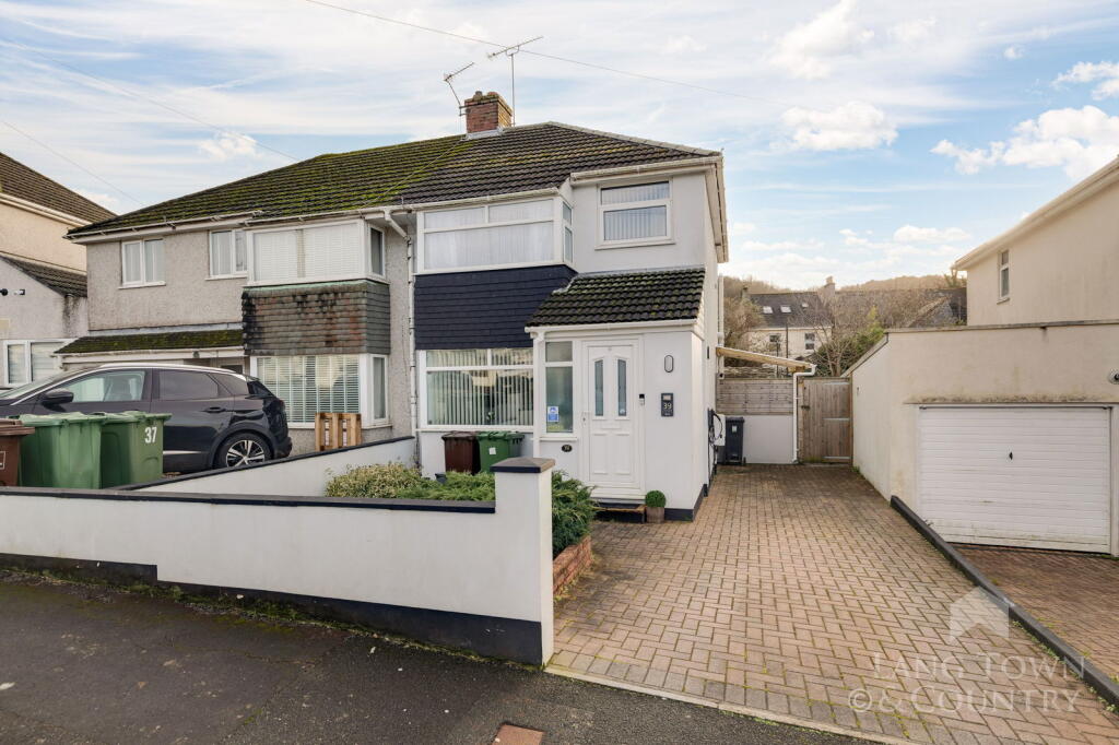 Main image of property: Broomfield Drive, Hooe, Plymouth
