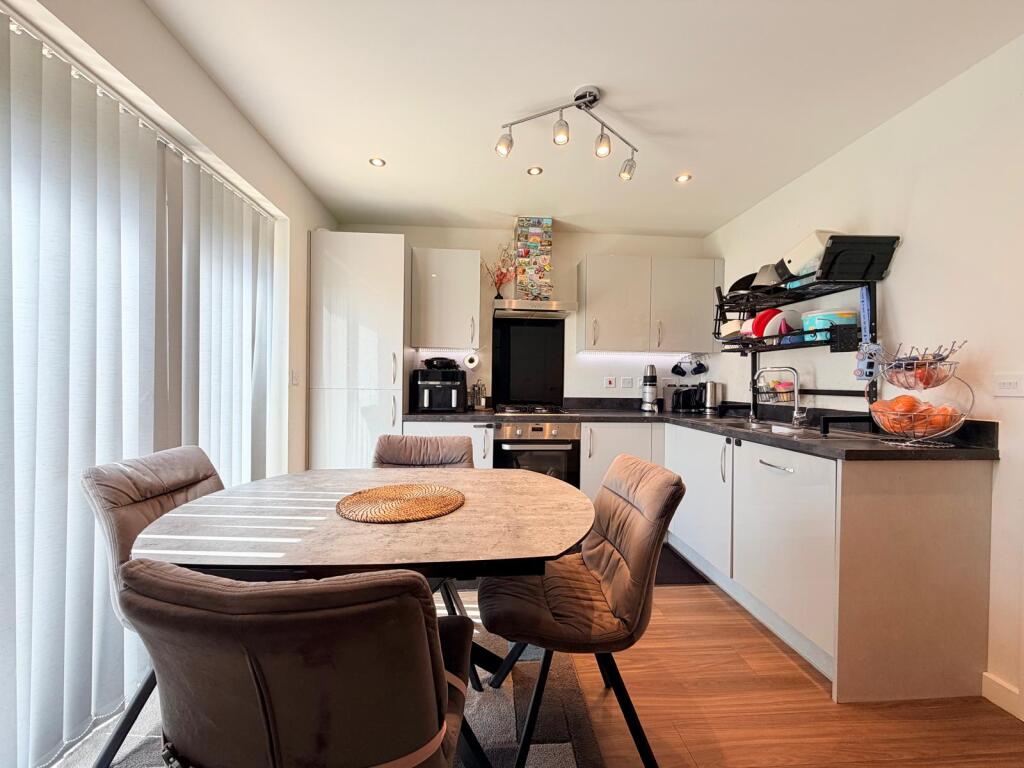 House in Milton Keynes - View 5