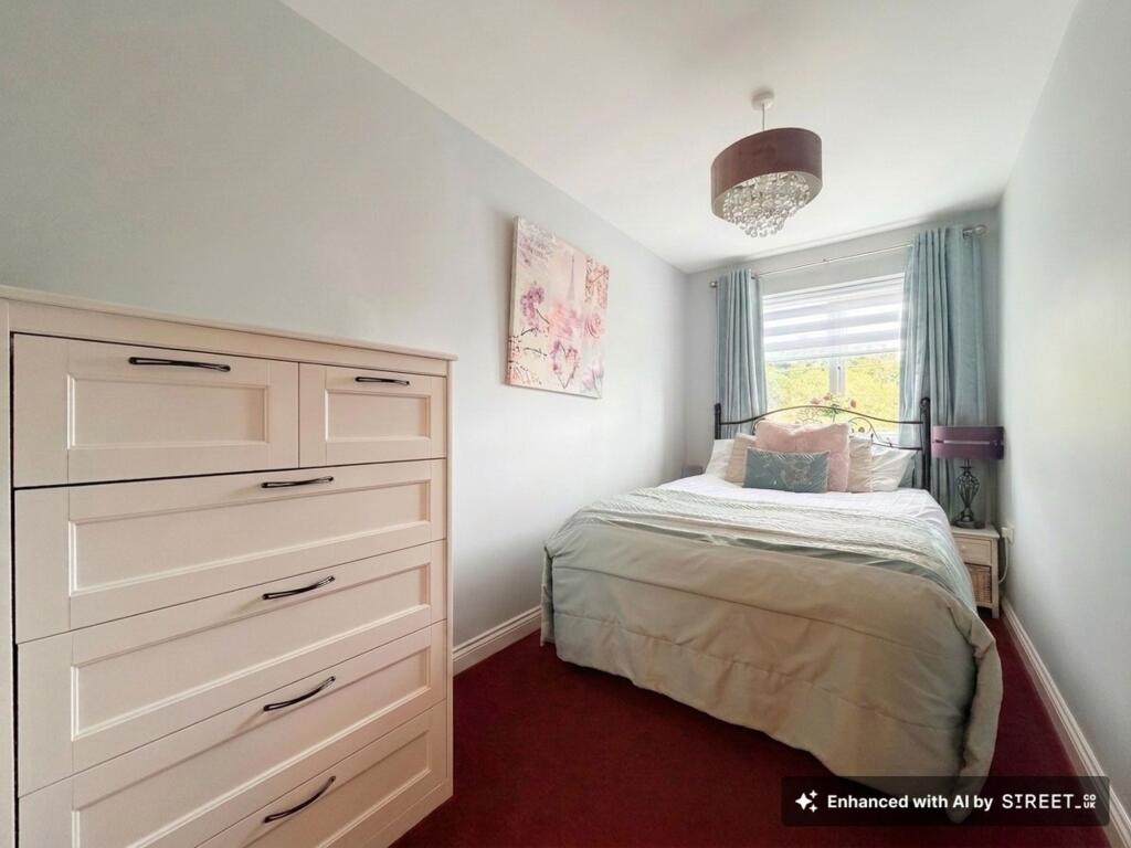 Apartment in Southampton - More