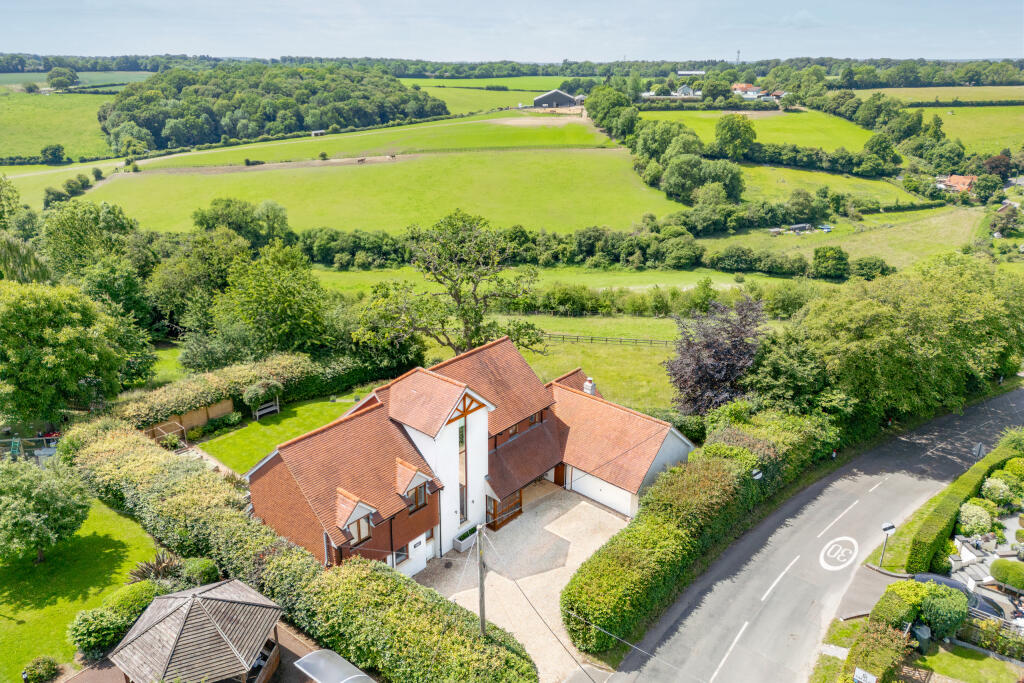 Main image of property: Arcturus House, Flowers Bottom Lane, Speen, Princes Risborough, Buckinghamshire, HP27 0SX