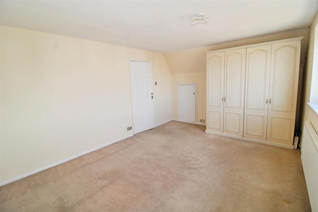 House in Rugby, Warwickshire - More