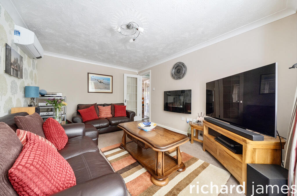 House in Swindon - View 5