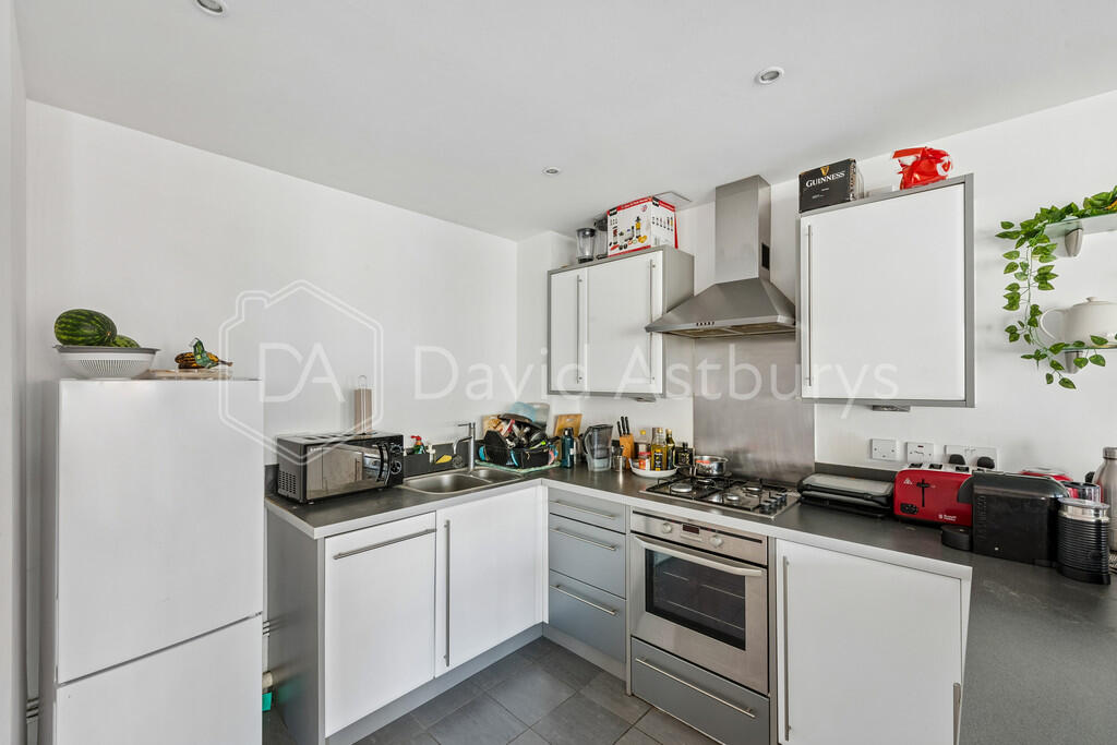 Apartment in London - View 5