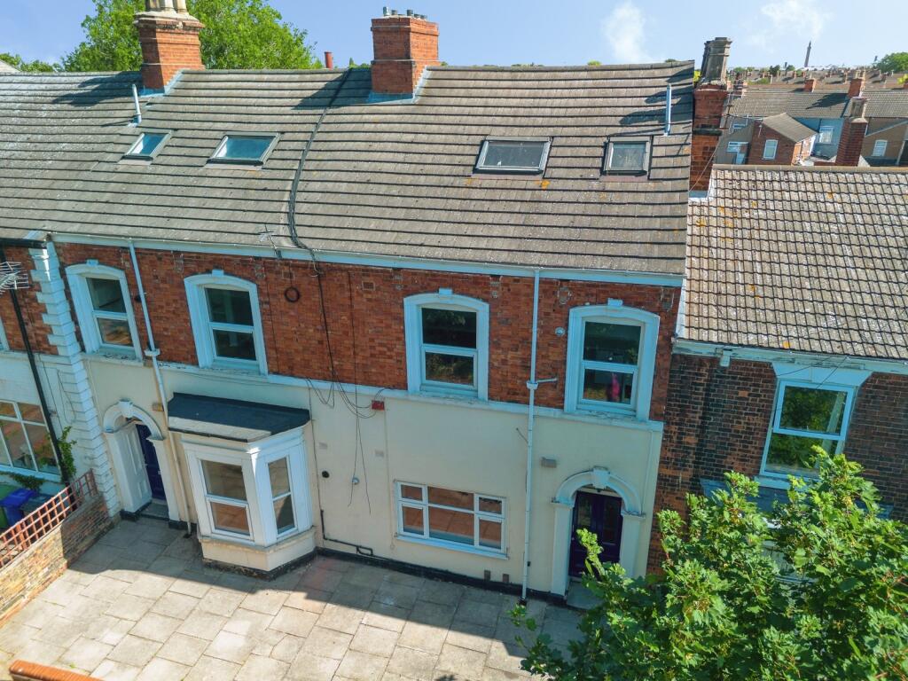 Main image of property: West Parade, Grimsby, Lincolnshire, DN31