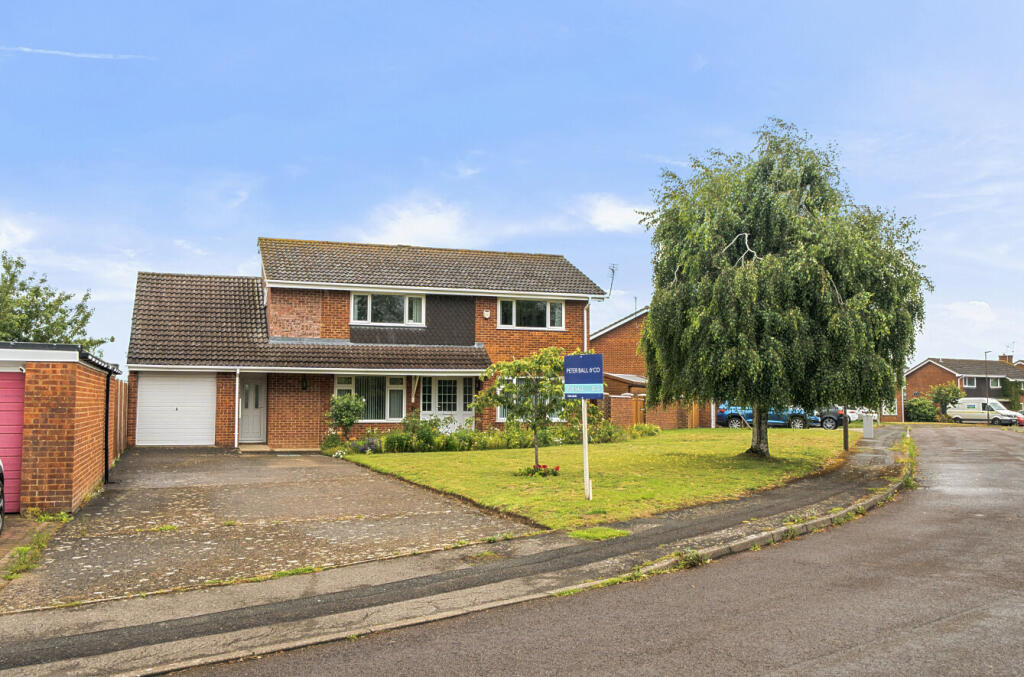 Main image of property: Manor Park, Tewkesbury, Gloucestershire