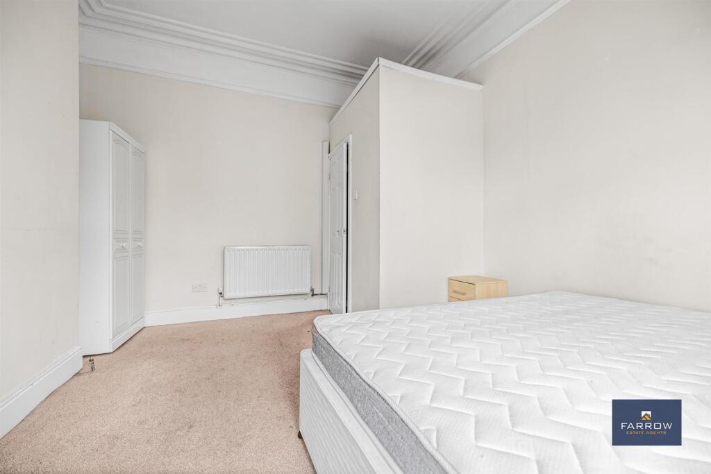 Apartment in Doncaster - View 4