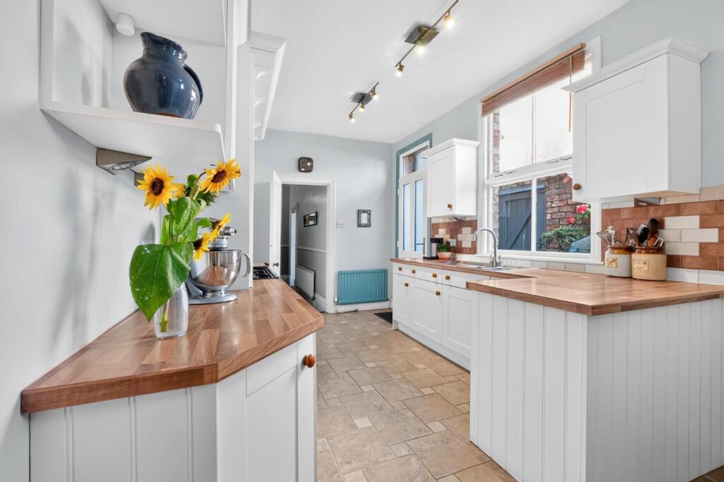 House in York - View 4
