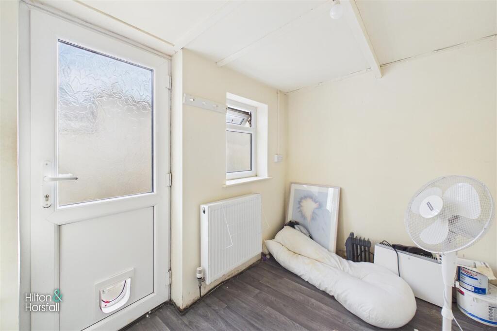House in Pendle, Knotts, Colne - More