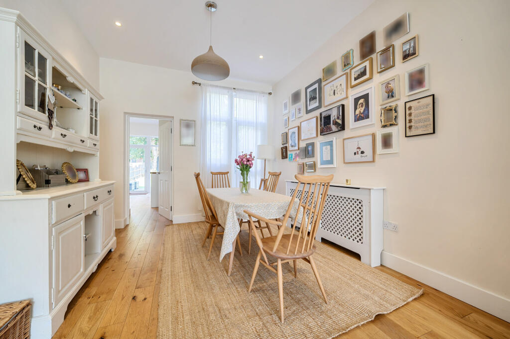 Rosemont Avenue, Finchley, N12 photo 3