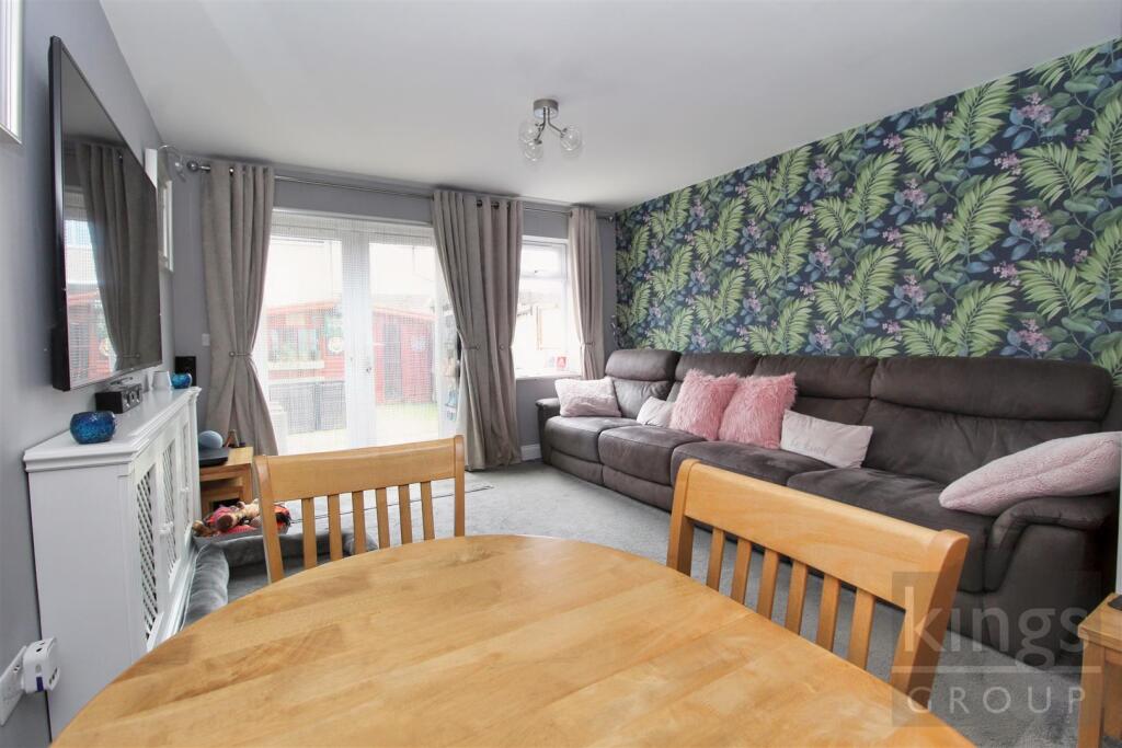 House in Enfield - View 3