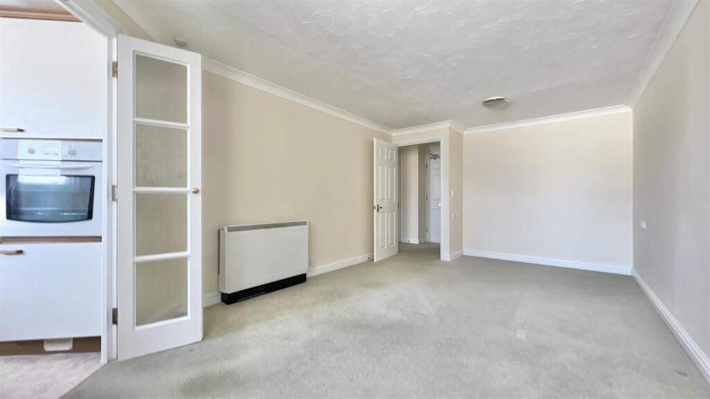 Apartment in Newquay, Trenance - View 2